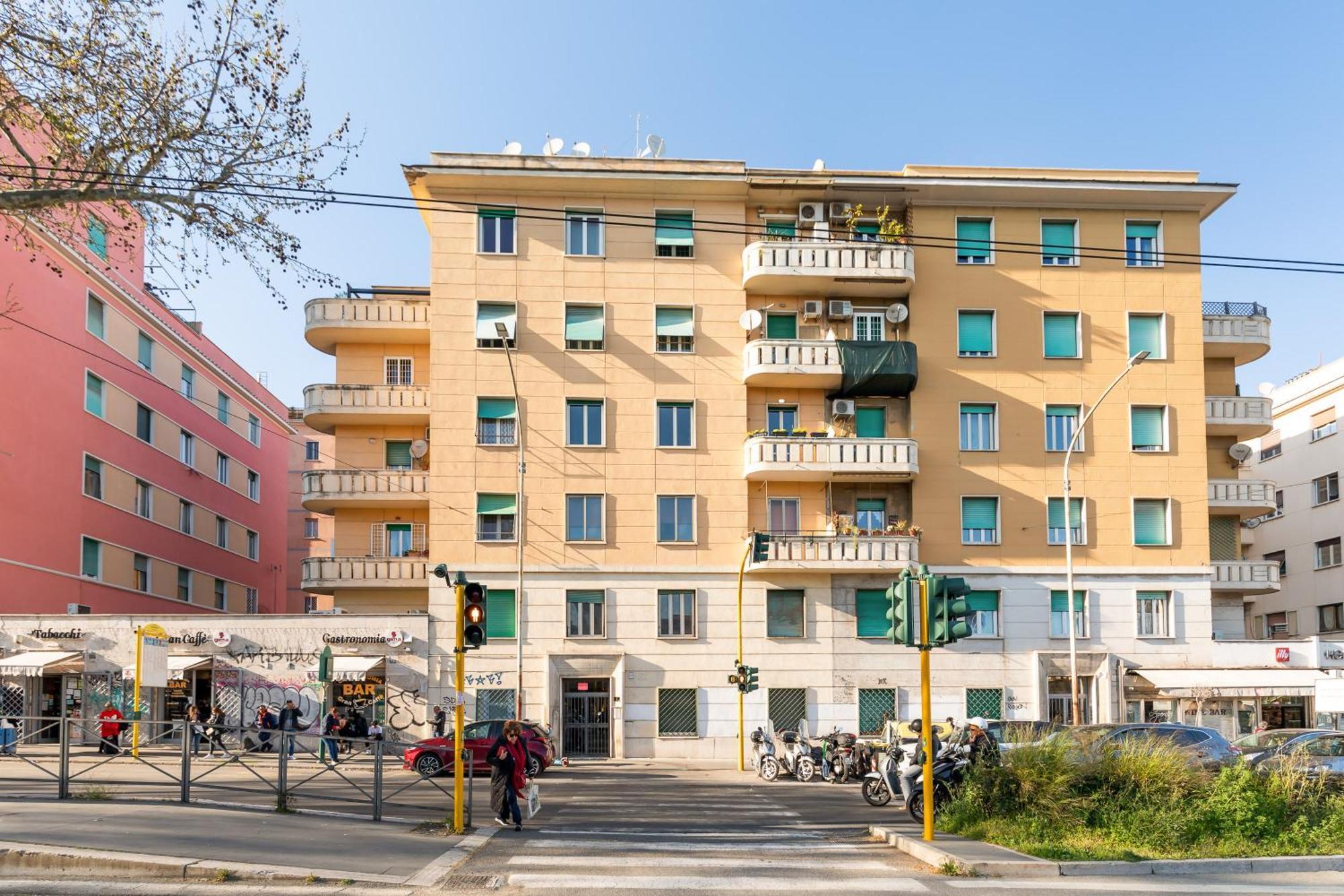 Cozy Apartment Gianicolense 3Bdr روما المظهر الخارجي الصورة